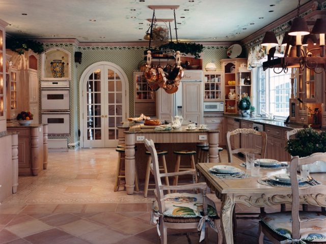 Traditional Kitchen